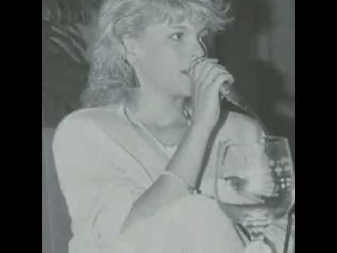 Iveta Bartošová  ♡ Tichá píseň (ukázka poprvé zazpivané písně 1987)