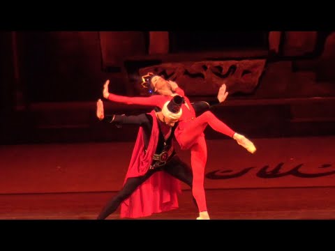 Ekaterina Krysanova and Denis Savin in ballet A Legend of Love