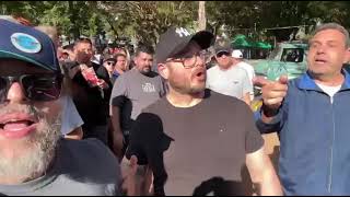 Aborteiro e filho da puta vem agredir a mim e a minha família no feriado…