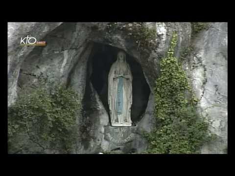 Chapelet à Lourdes