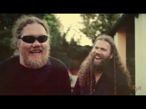 download lagu mp3 mp4 Tussen Junk Jewelry, download mp3 Tussen Junk Jewelry free download, download mp3 Tussen Junk Jewelry