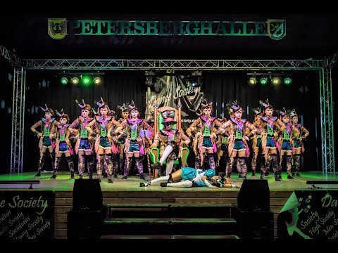 Tanzgruppe Society Generation mit ihrem Showtanz "Im Bann des bösen Hutmachers" 2017/18