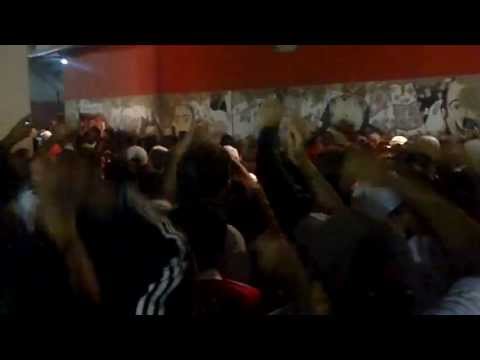 "El dia que me muera yo quiero mi cajón... - Previa vs Arsenal 2013" Barra: Los Borrachos del Tablón • Club: River Plate