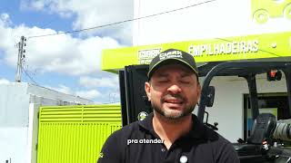 Empilhadeira Clark a combustão em operação