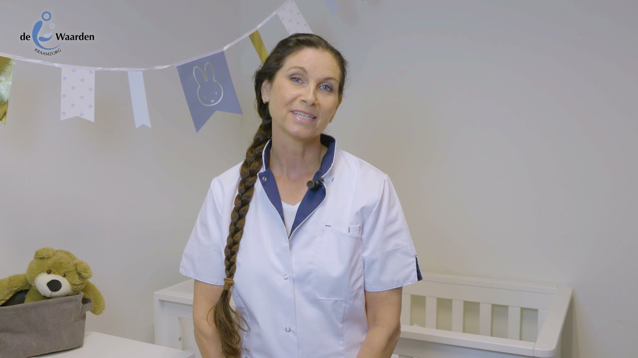 Je kindje in bad doen. Best spannend de eerste keer.