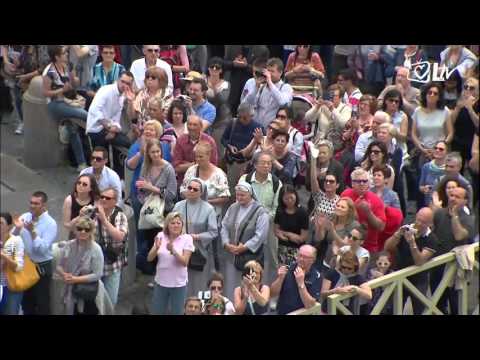 Regina Coeli 8.5.2016. - Svjedočimo svima: Krist je s nama i On je živ!