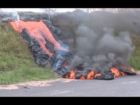 LAVA FLOW DESTROY'S HOUSE & ENTERS TRANSFER STATION - Pahoa/Puna