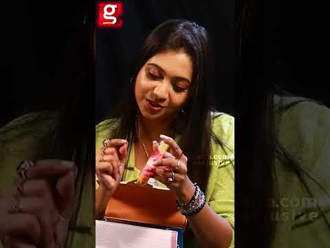 பாக்க Brush மாதிரி இருக்கு இது Chocolate ஆ...😱Shilpa Handbag Secrets