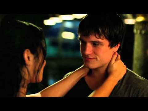 journey 2 mysterious island kiss