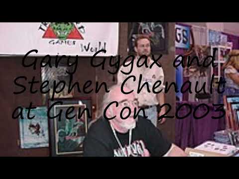 How to pronounce Gary Gygax and Stephen Chenault at Gen Con 2003 in English?