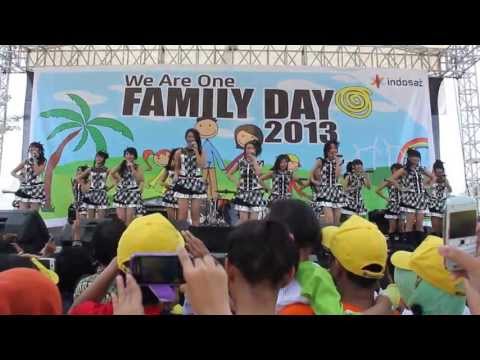 [FANCAM]JKT48~Ponytail To ShuShu At Ancol EcoPark(Family Gathering Indosat)[26-05-2013]