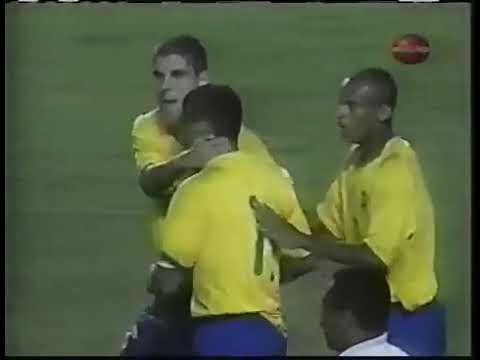 Romário (Brasil) - 25/04/2001 - Brasil 1x1 Peru - 1 gol
