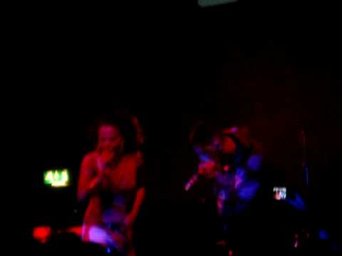 Ms. Dynamite - "Sticky Boo" Live @ Cargo
