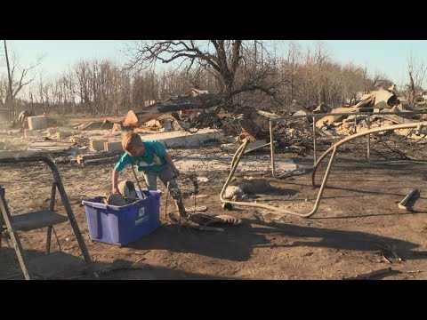 Carbon, Texas residents left starting from scratch amid Eastland County wildfires
