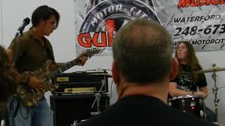 George Lynch @ Motor City Guitar - Kiss of Death