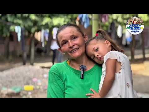 En la vereda La Putana, Las Vegas, junto a nuestra gestora Isolina Gomez Rueda, y nuestra reina 2025