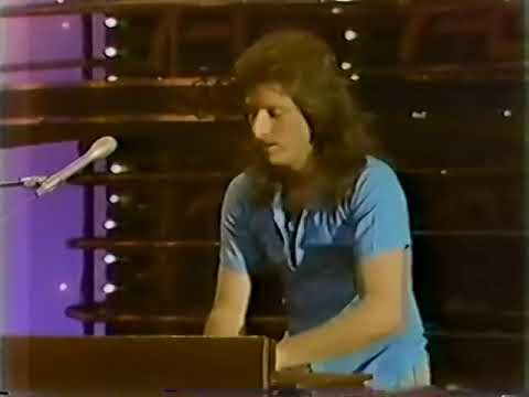 The Dregs - Blood Sucking Leeches (live on American Bandstand 1982)