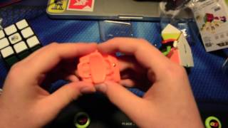 Stickerless Qiyi Skewb Unboxing!