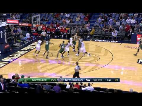 Antetokounmpo, Parker Lead Milwaukee Over New Orleans, 117-113