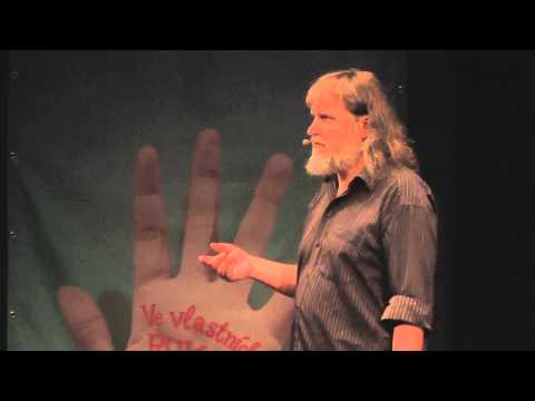 Církev trochu jinak | Štěpán Hájek | TEDxBrno