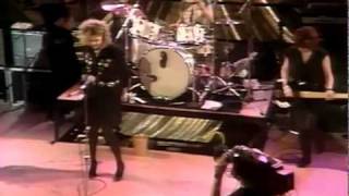 Go-Go&#39;s - Beatnik Beach (Totally Go-Go&#39;s Live &#39;81)