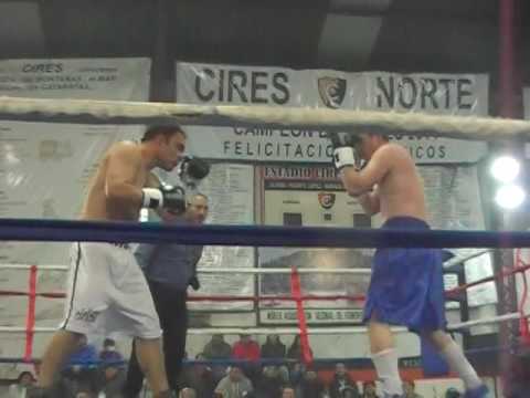 William Francisco "El Titán" Céspedes vs. Andrés "El Oriental" Vanoni
