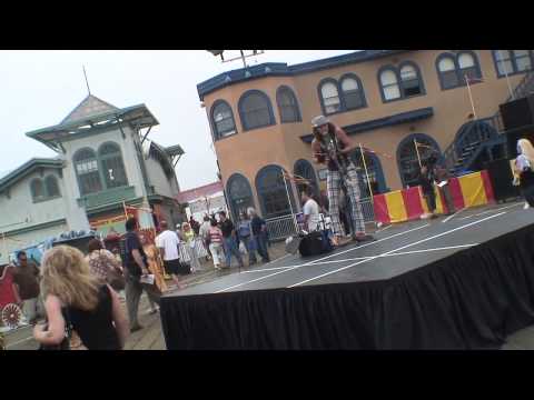 SuperTallPaul Hosts Side Show at the Pier.mov