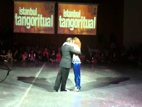  Giselle Anne  and  Gustavo Naveira  are  dancing  to  the  tango  "  El Acomodo  "