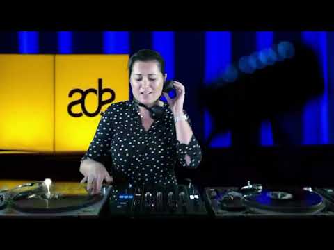 ADE random vinyl marathon set by DJ Melanie