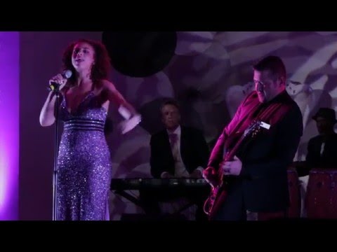 Samantha Johnson performing "Purple Rain" at 2016 IPMA Gala