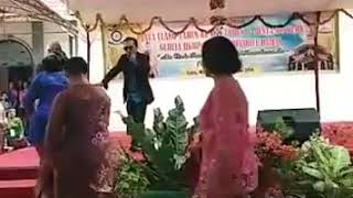 Download lagu Lawak Terbaru Nai malvinas sambil marlagu mp3 Download lagu Lawak Terbaru Nai malvinas sambil marlagu mp3