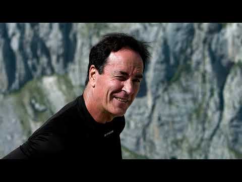 Trailer de "L'uomo che accarezza la roccia"