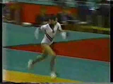 Laura Cutina - 1983 Worlds AA - Vault 2