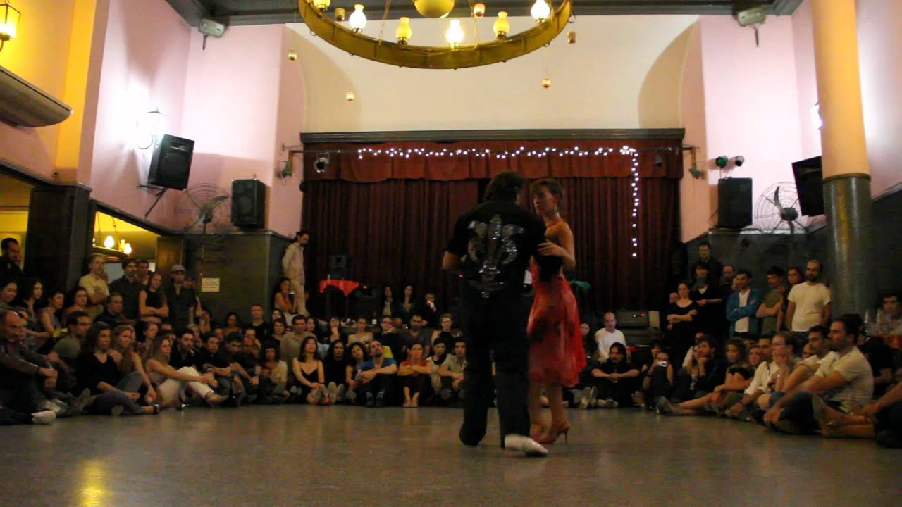 MARIANO "CHICHO" FRUMBOLI Y JUANA SEPULVEDA EN EL MOTIVO 04