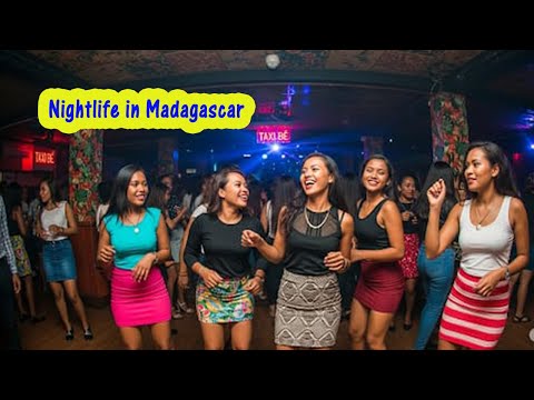 Diego Suarez🇲🇬Nightlife in Madagascar🇲🇬La nuit au rythme du Taxi Be🇲🇬Vie nocturne à Antsiranana