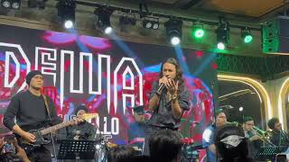 Download lagu DEWA19 FT MARCELLO TAHITOE 🔥 PARLE SENAYAN ‼️ EVENT KETIGA DEWA 19 DI PARLE 🍻 mp3