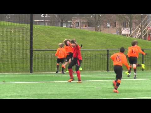 10 jan 2015 VV De Meern D2 - Magreb D1 beker 4-2 Doelpunt Yoran (2-1)