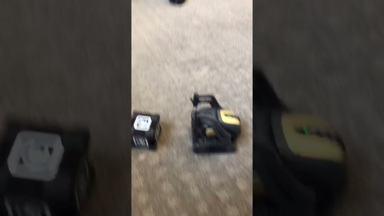 Vector Plays With His Cube 😆