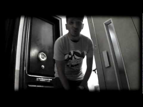 Funky Armenico - A Fleur de Peau ( prod Mani Deïz )