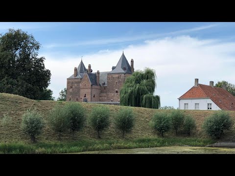 2022#12 Poederoijen , Slot Loevestein . wandelen naar Woudrichem en fietsen naar Zaltbommel.