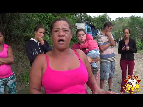 Moradores da Favela da Torre do Barnabés paga IPTU na Prefeitura de Juquitiba