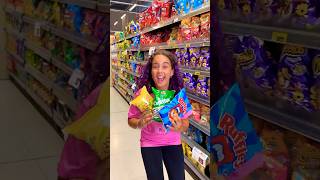 LEVAMOS APENAS COMIDA SAUDÁVEL DO MERCADO ! *turma da SOPHIA