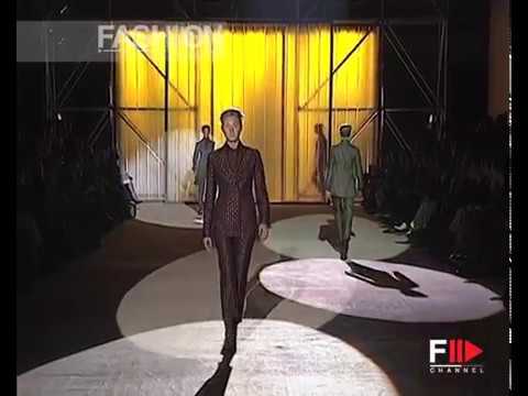 "Romeo Gigli" Autumn Winter 2001 2002 Milan 1 of 4 Pret a Porter Woman by FashionChannel