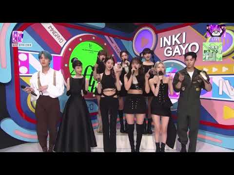IVE singing After Like during their interview on Inkigayo today