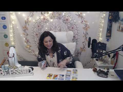 WHILE THEY'RE SECERTLY OBSESSED❤️‍🔥A POWERFUL EMPEROR APPROACHES🫵