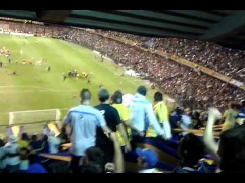 "Un cementerio de gallinas / Superclasico Lib 2015" Barra: La 12 &bull; Club: Boca Juniors