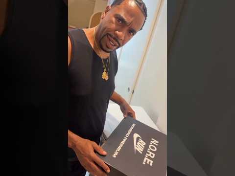 NORE SHOWS HIS EXCLUSIVE NIKES....