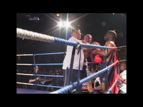 Classic Unlicensed Boxing - Steve Maguire v Axel - A Right Old Punch Up!