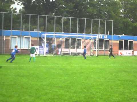 Levi zet SSV65 D1 op 5-1 in bekerduel met De Meeuwen D1