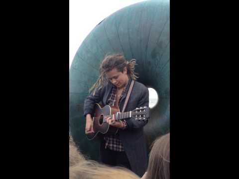 Luke Friend - Let's get it on - Brighton busk